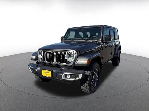 Used 2025 Jeep Wrangler Unlimited Sahara AWD/4WD image 12