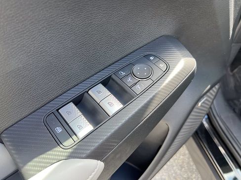 New 2026 Mitsubishi Outlander SE AWD/4WD image 16