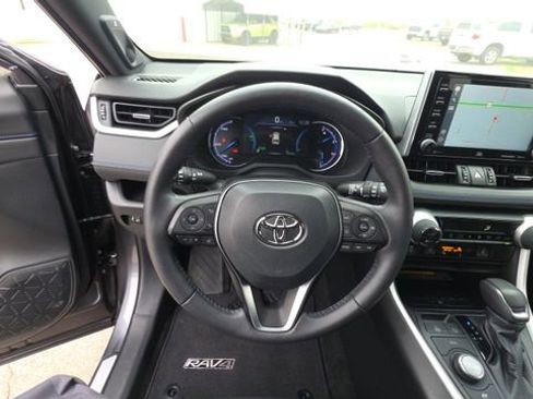 Used 2021 Toyota RAV4 XSE image 26