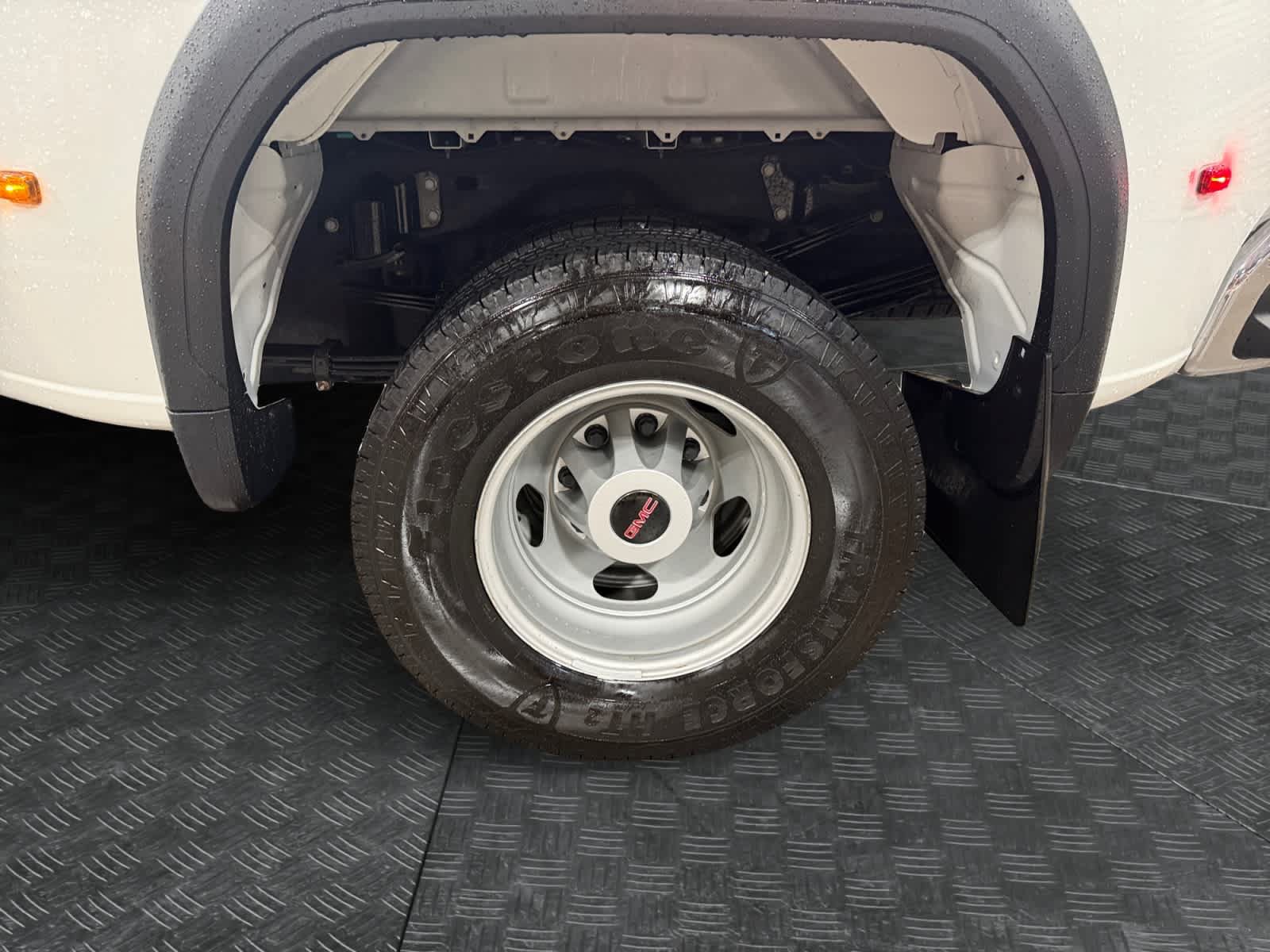 Used 2022 GMC Sierra 3500 Pro w/ Gooseneck/5TH Wheel Package AWD/4WD image 15