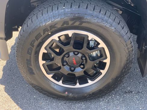 New 2026 Toyota Tacoma TRD Off-Road AWD/4WD image 31