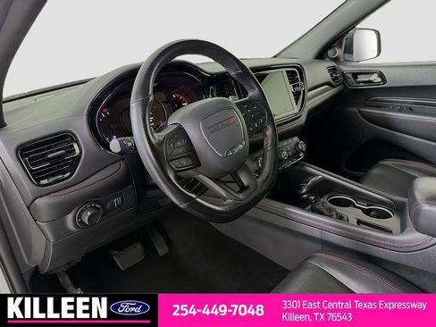 Used 2024 Dodge Durango GT RWD image 11