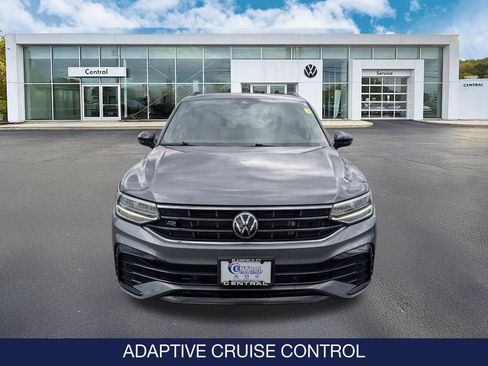 Certified 2023 Volkswagen Tiguan SE R-Line AWD/4WD image 2