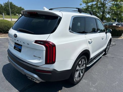 Used 2020 Kia Telluride EX w/ EX Premium Package AWD/4WD image 3