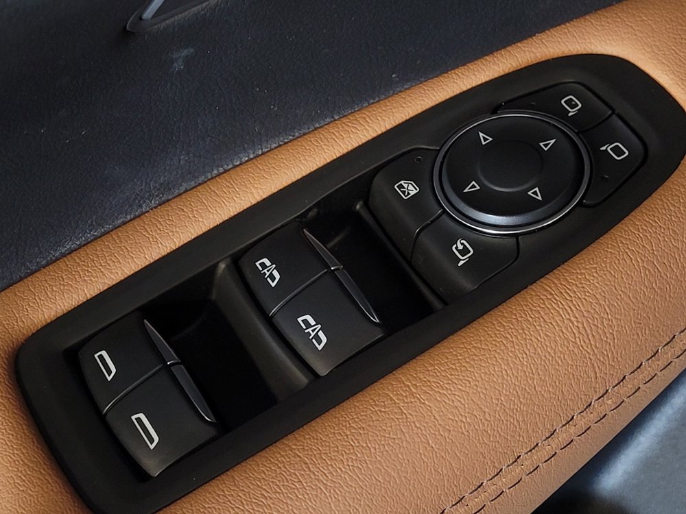 Used 2021 Cadillac XT5 Premium Luxury FWD image 27