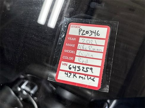 Used 2021 Alfa Romeo Giulia Ti Sport w/ Carbon Package image 29