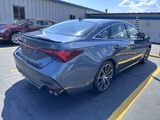 Used 2019 Toyota Avalon XSE image 3