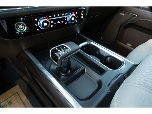 Used 2023 GMC Sierra 1500 SLT w/ SLT Convenience Package image 23