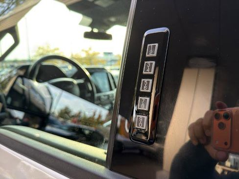 Certified 2022 Ford F350 Lariat w/ Lariat Value Package image 17