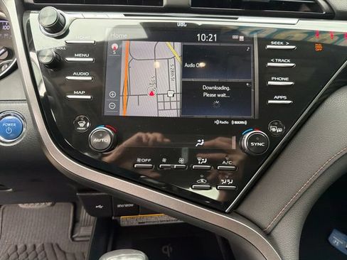 Used 2020 Toyota Camry XLE w/ Driver Assist Package FWD image 21