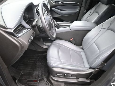 Used 2019 Buick Enclave Essence w/ Trailering Package, 5000 lbs. FWD image 10
