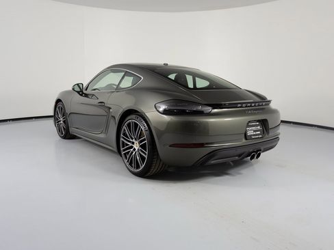 Certified 2025 Porsche 718 Cayman image 3
