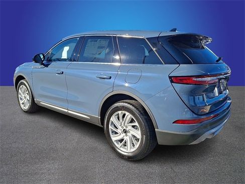 New 2025 Lincoln Corsair Premiere image 4