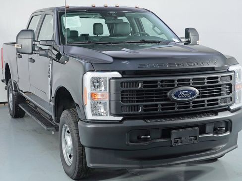 Used 2024 Ford F350 XL w/ Snow Plow Prep Package image 52