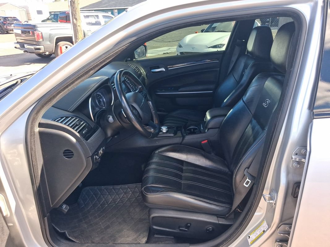 Used 2021 Chrysler 300 S RWD image 9