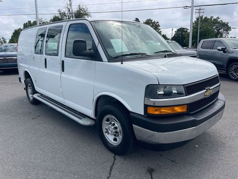 Used 2023 Chevrolet Express 2500 w/ Driver Convenience Package image 7
