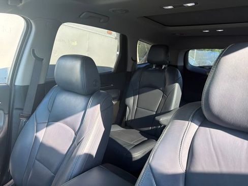 Used 2018 Buick Enclave Essence AWD/4WD image 13