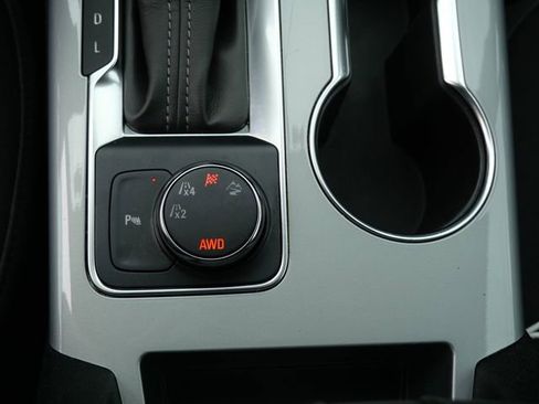 Used 2020 Chevrolet Blazer LT AWD/4WD image 19
