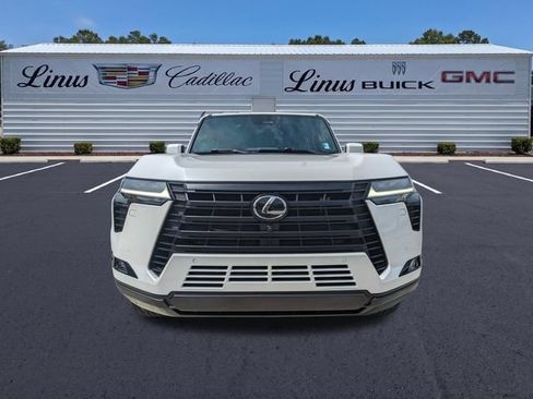 Used 2024 Lexus GX 550 w/ Cold Area Package AWD/4WD image 9