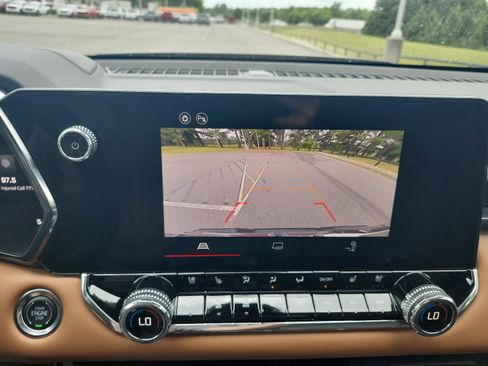New 2026 GMC Canyon AT4 w/ AT4 Premium Package AWD/4WD image 17
