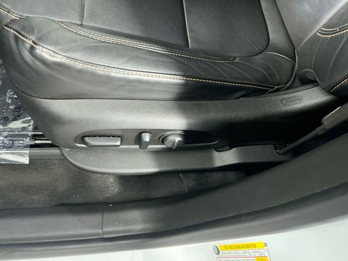 Used 2019 Chevrolet Traverse LT w/ LPO, Floor Liner Package image 15