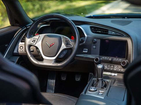 Used 2017 Chevrolet Corvette Grand Sport RWD image 42