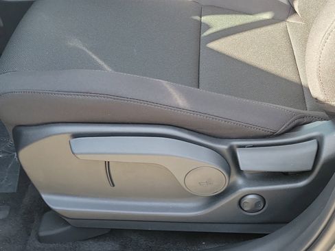 Used 2026 Hyundai Santa Fe SE FWD image 15