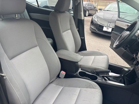Used 2014 Toyota Corolla LE image 18