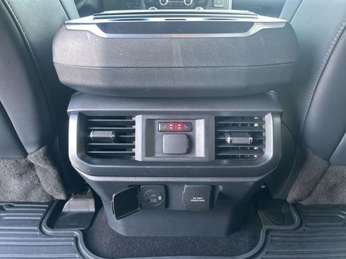Used 2022 Ford F150 Raptor w/ Equipment Group 801A High AWD/4WD image 40