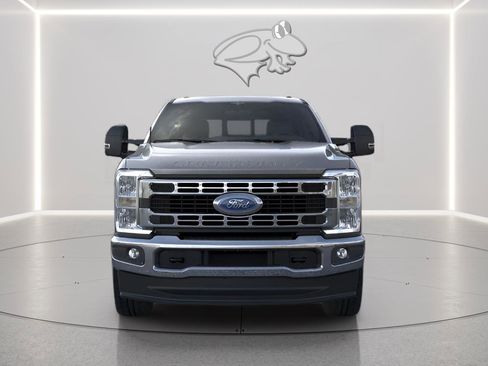 New 2026 Ford F250 XLT w/ FX4 Off-Road Package image 8