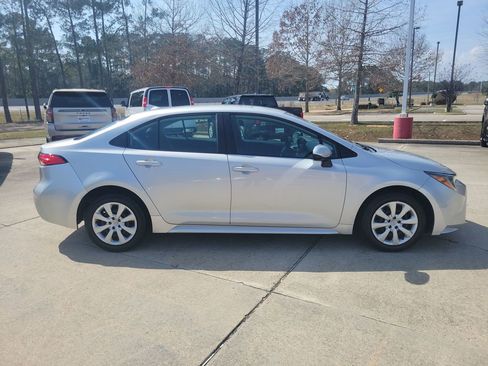 Certified 2024 Toyota Corolla LE image 8