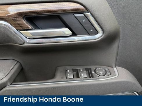 Used 2025 Chevrolet Silverado 1500 RST w/ Convenience Package II AWD/4WD image 18