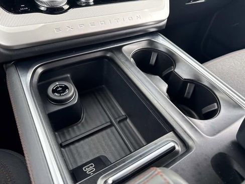 Used 2025 Ford Expedition Max Active image 33