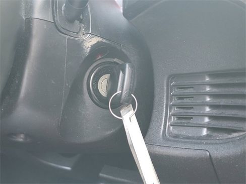 Used 2015 MAZDA MX-5 Miata Sport image 23