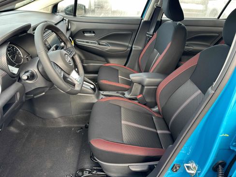 New 2025 Nissan Versa SR w/ Trunk Package image 8