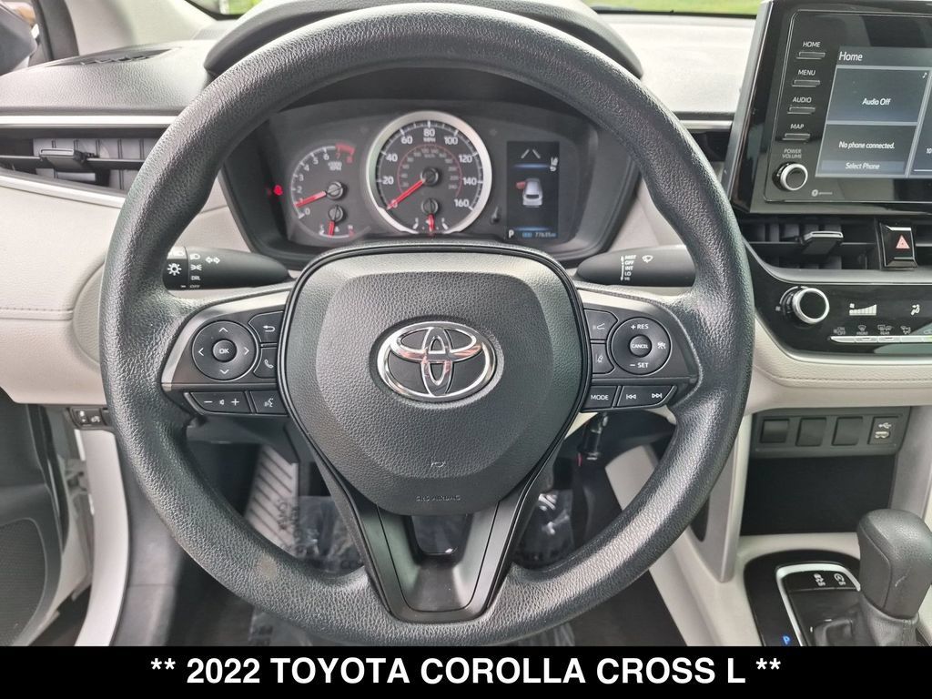 Used 2022 Toyota Corolla Cross L FWD image 21