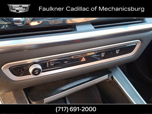 Used 2025 BMW X5 xDrive40i w/ M Sport Package image 15