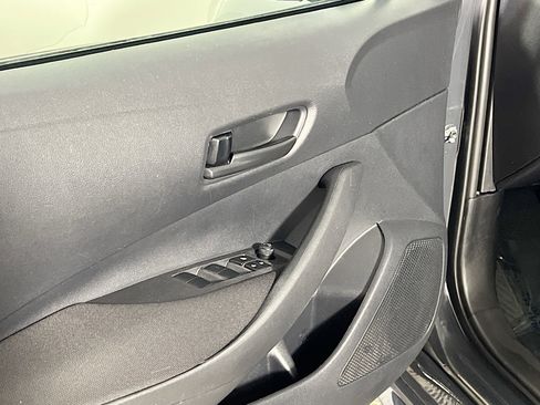 Used 2024 Toyota Corolla LE image 17