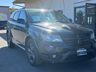 Used 2019 Dodge Journey Crossroad video 1