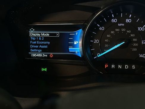 Used 2018 Ford Explorer XLT w/ Equipment Group 202A image 14