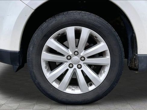 Used 2013 Subaru Forester 2.5X Limited AWD/4WD image 21