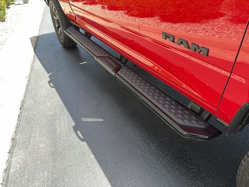 New 2026 RAM 2500 Laramie AWD/4WD image 20