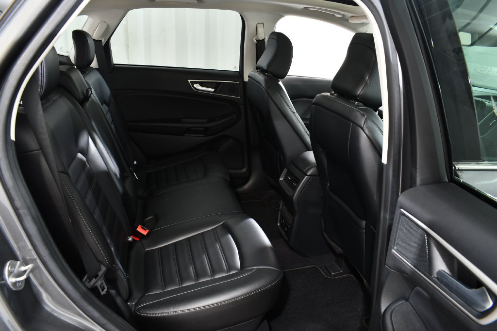 Used 2023 Ford Edge SEL w/ Convenience Package AWD/4WD image 19