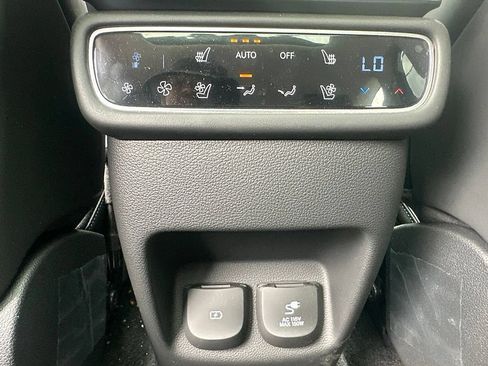 Certified 2026 Genesis GV80 3.5T Prestige AWD/4WD image 28