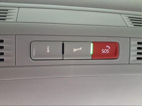 New 2026 Volkswagen Taos SEL image 24