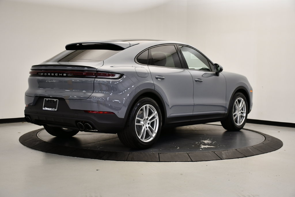Certified 2026 Porsche Cayenne Coupe AWD/4WD image 7