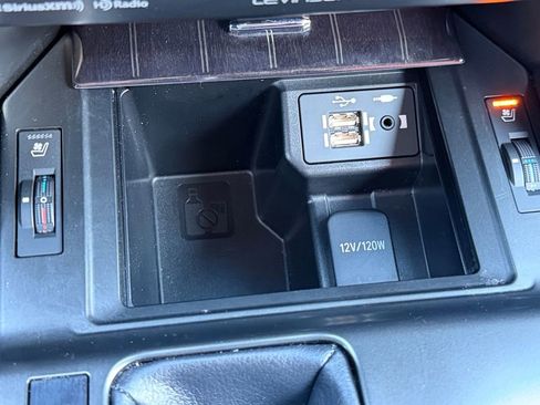 Used 2023 Lexus GX 460 Premium image 21