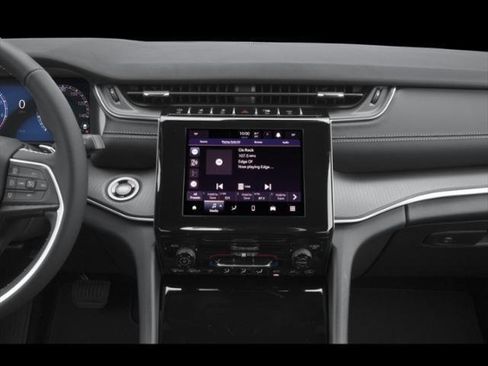 New 2026 Jeep Grand Cherokee L Limited w/ Limited Altitude Package AWD/4WD image 7