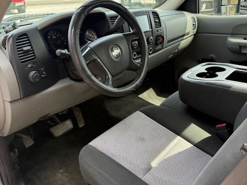 Used 2007 Chevrolet Silverado 1500 W/T RWD image 8