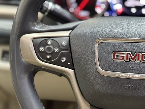 Used 2020 GMC Acadia Denali image 22